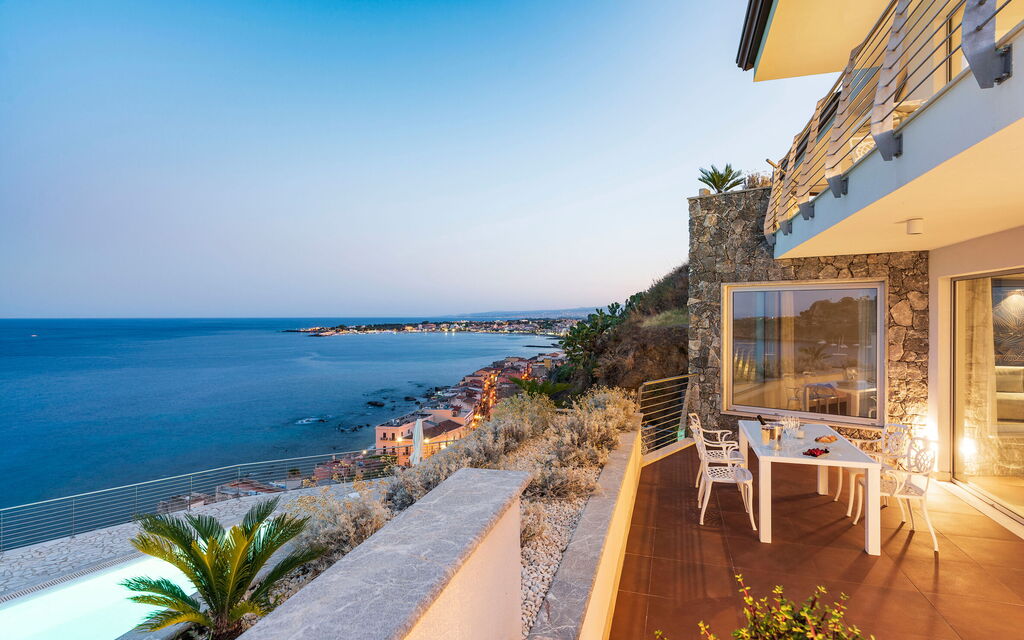 Baya Bella: Balcony / Terrace / Patio, Building Exterior, Outdoor, Scenic View