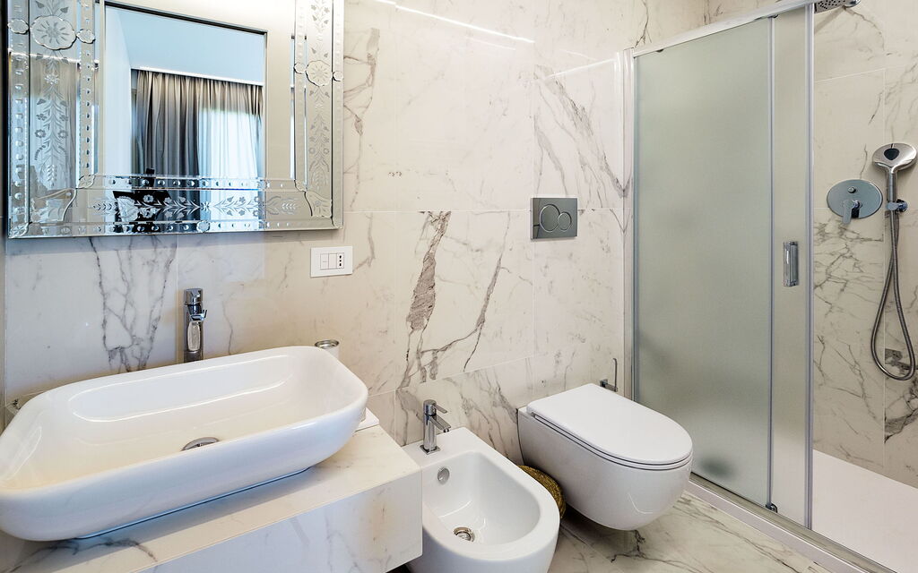 Villa Alexandra: Bathroom