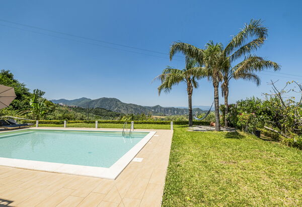 Villa Malu: Außen, Draussen, Garten, Schwimmbad