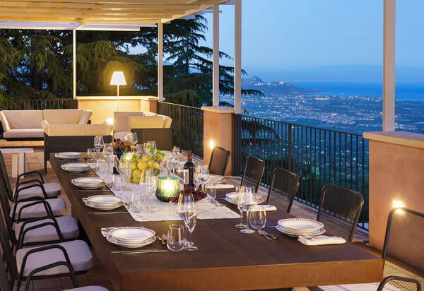 Tenuta Della Contea: Balkon / terras / patio, Buitenkanten, Buitenshuis, Keer bekeken