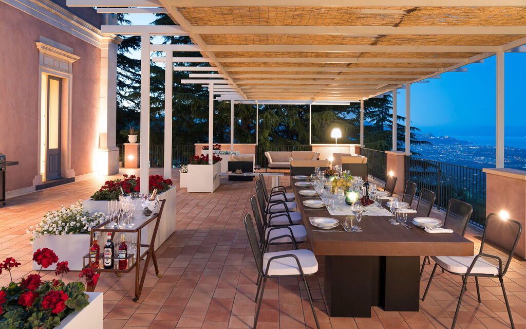 Tenuta Della Contea: Altan / terrasse / gårdhave, Udendørs, Udvendige, Visninger