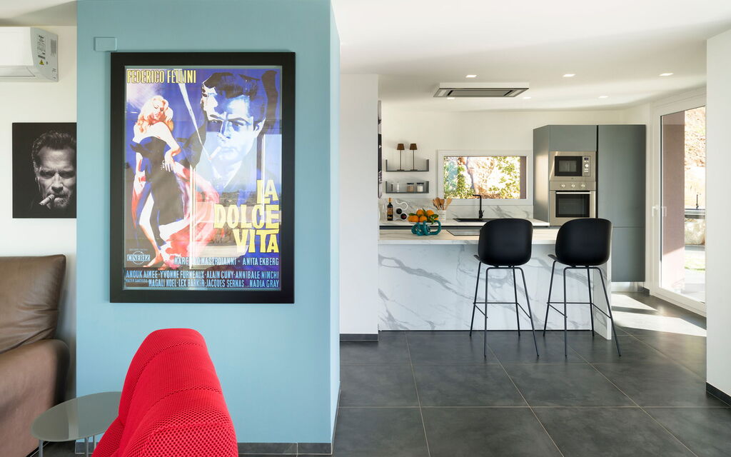 Villa Dolce: Kitchen, Living Room