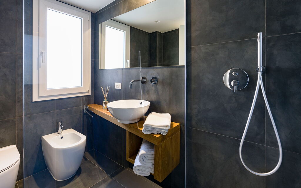 Villa Dolce: Bathroom