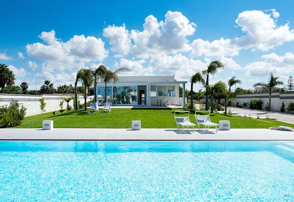 Diantha: bassin, Extérieur, Extérieurs, Jardin