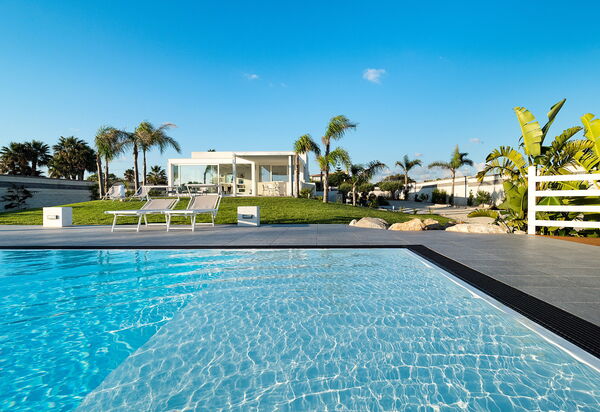 Diantha: bassin, Extérieur, Extérieurs, Jardin