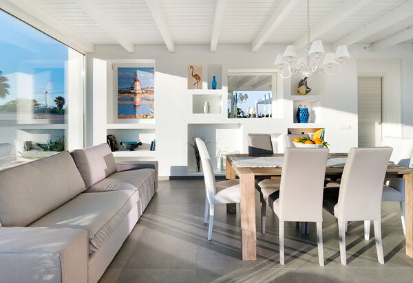 Diantha: Salle à manger, Salon