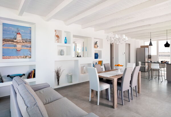 Diantha: Salle à manger, Salon