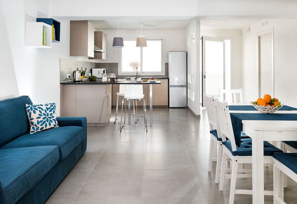 Diantha: Salle à manger, Salon