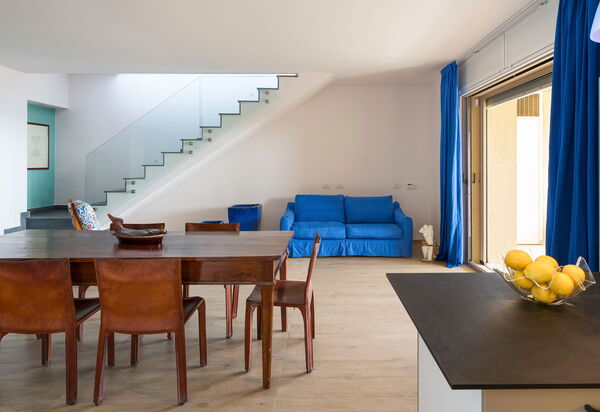 Casa Dafne: Гостиная, Столовая