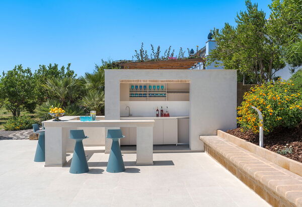 Pigna Blue: Building Exterior, Outdoor