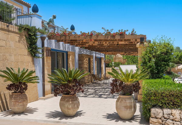 Pigna Blue: Balcony / Terrace / Patio, Building Exterior, Outdoor