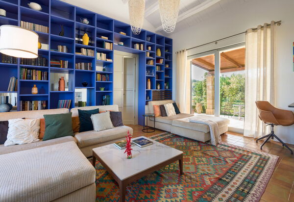 Pigna Blue: Living Room