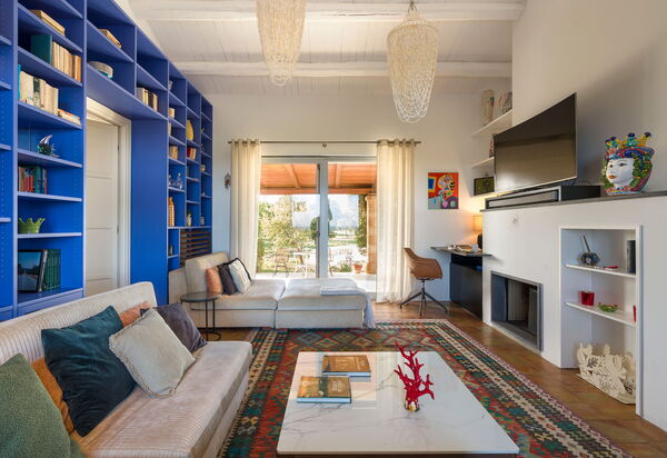 Pigna Blue: Living Room