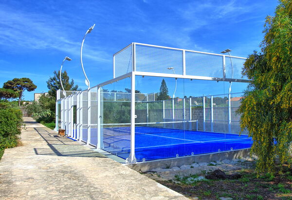 Villa Maraus: Außen, Draussen