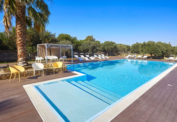 Villa Maraus: Außen, Draussen, Schwimmbad