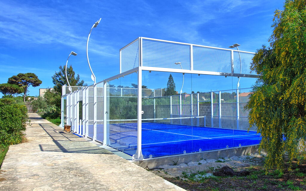 Villa Maraus: all'aperto, Esterni