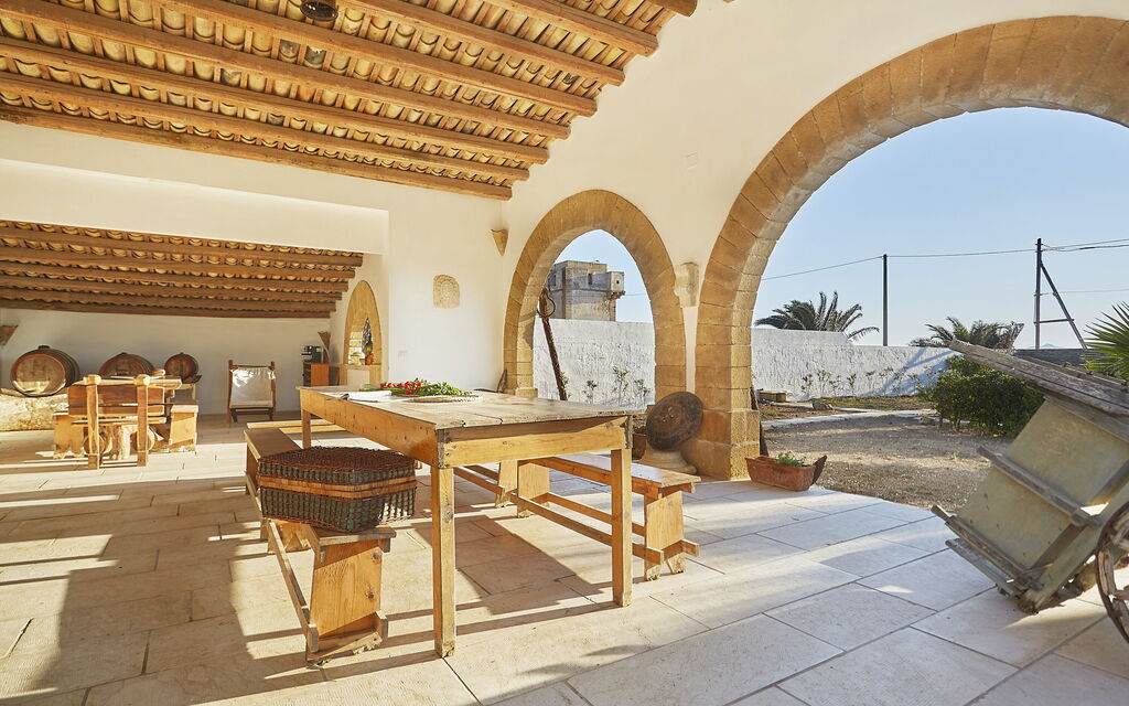 Villa Maraus: all'aperto, Esterni