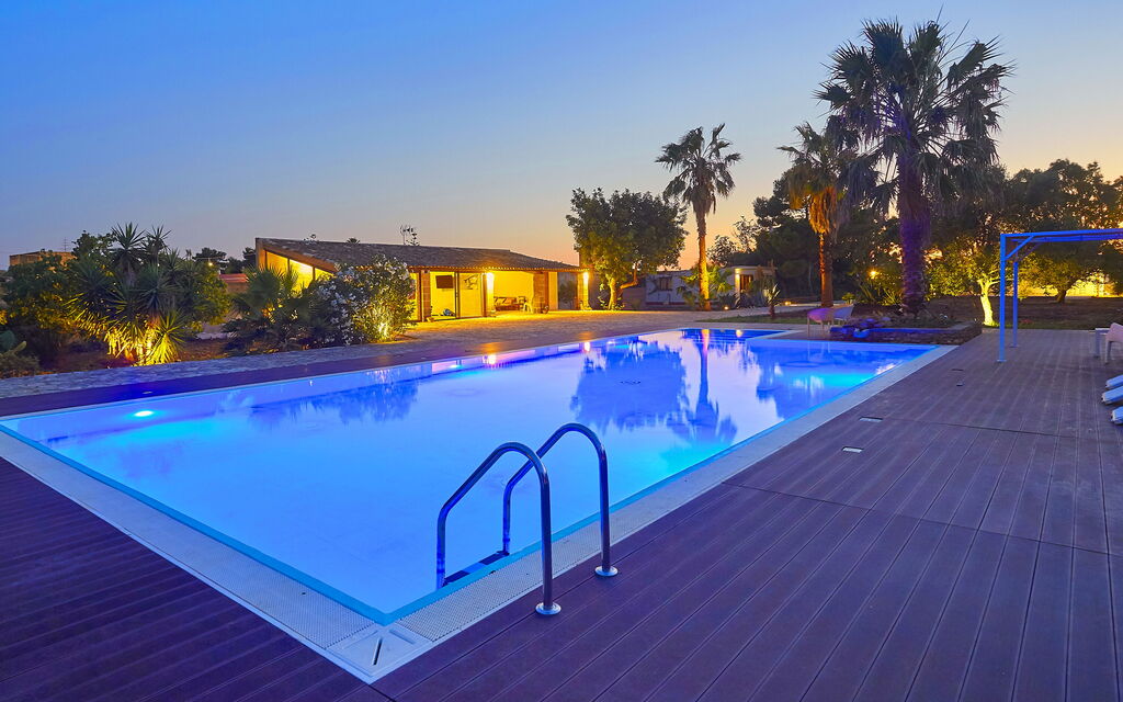 Villa Maraus: all'aperto, Esterni, Piscina