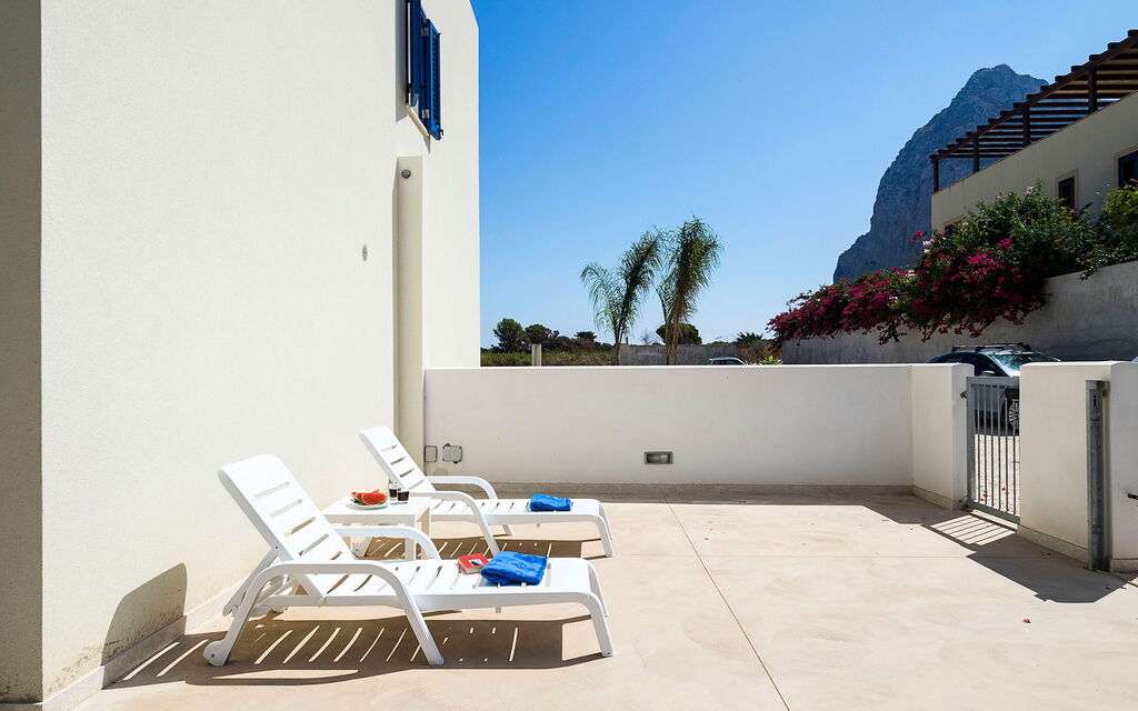 Spuma Di Mare - : Balcony / Terrace / Patio, Building Exterior, Outdoor