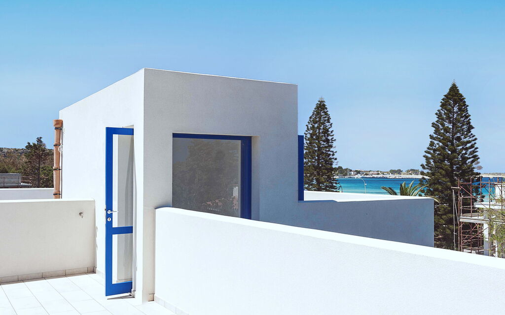 Lisca Bianca: Building Exterior, Outdoor