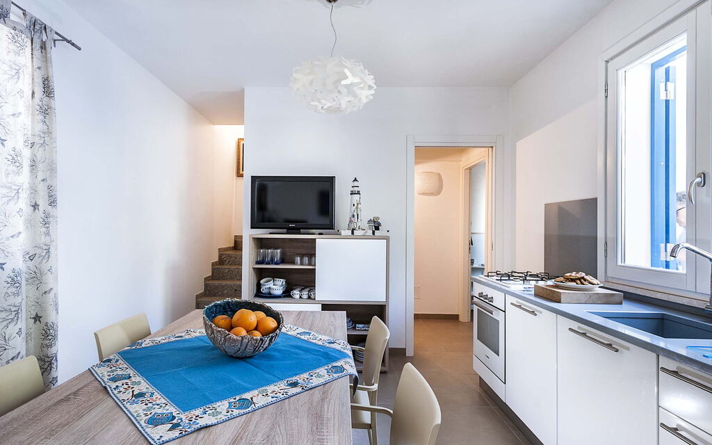 Lisca Bianca: Kitchen, Living Room