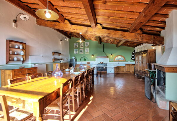 Villa Cona: Гостиная, Кухня, Столовая