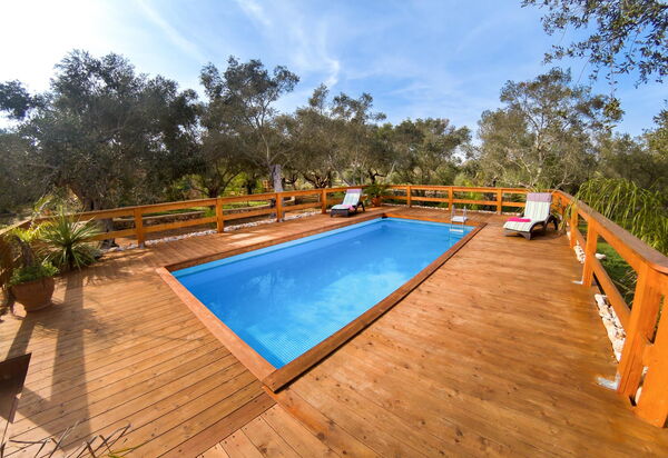 Villa Astrea: Ansichten, Schwimmbad