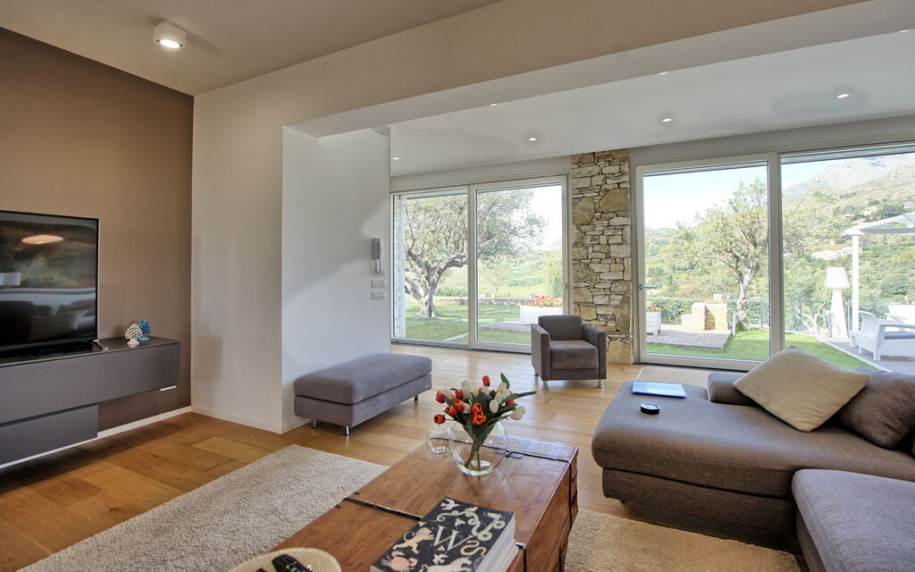 Villa Demetra: Bedroom, Living Room