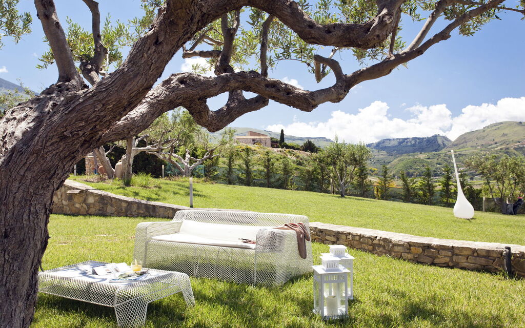 Villa Demetra: Building Exterior, Garden, Outdoor, Scenic View