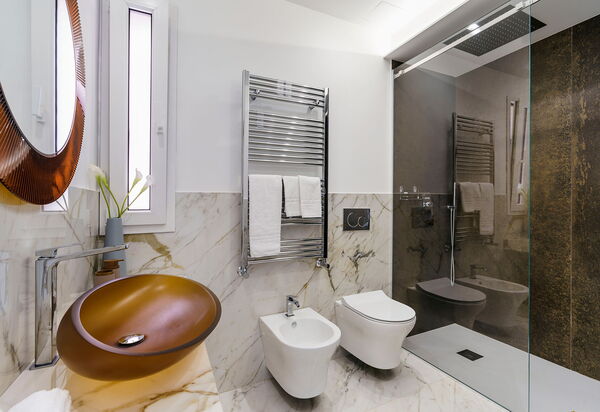 Grand Tour Villa: Bathroom