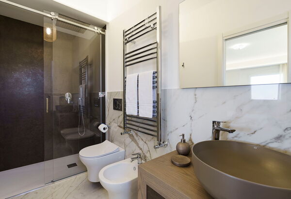 Grand Tour Villa: Bathroom