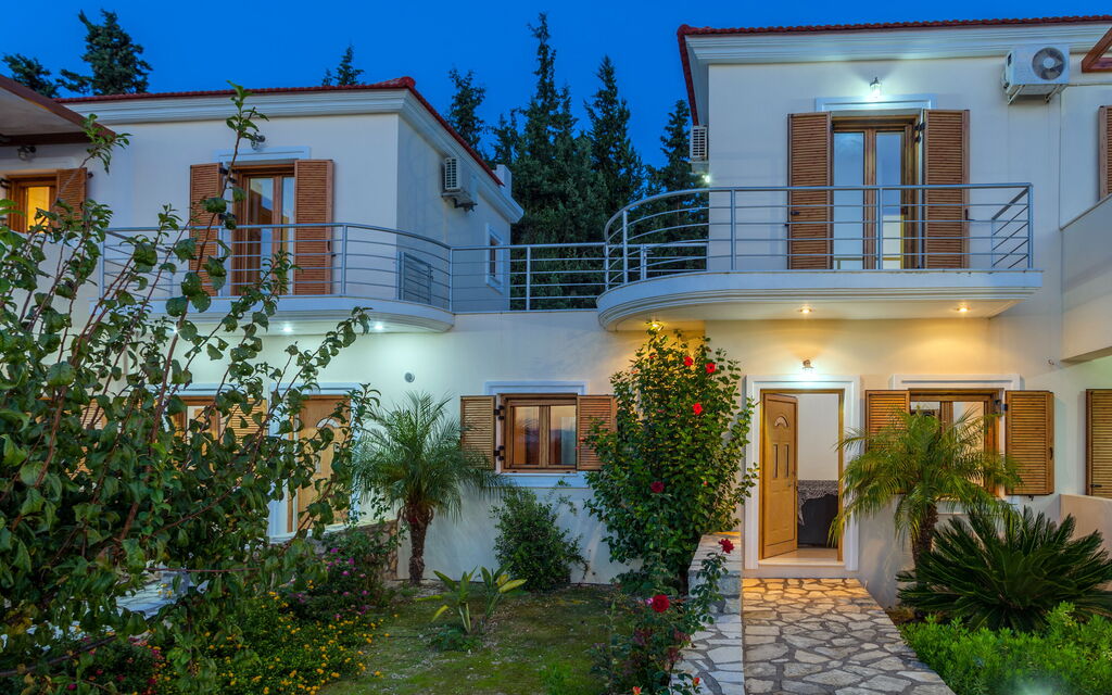 Villa Giorgos: Главный вход, Открытый, Сад, Экстерьеры