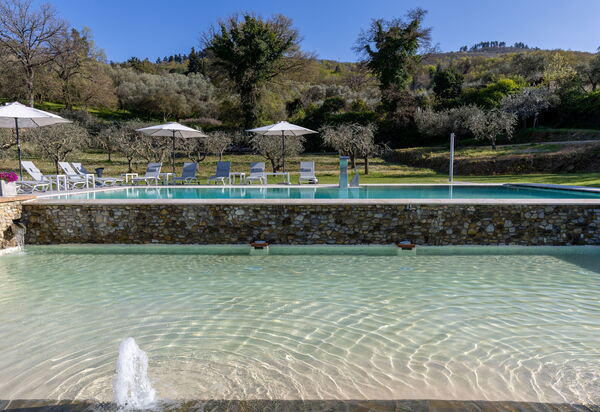 Villa Acquaviva: Schwimmbad