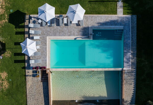 Villa Acquaviva: Schwimmbad