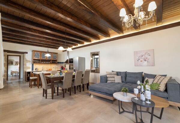 Villa Kois: Гостиная, Столовая