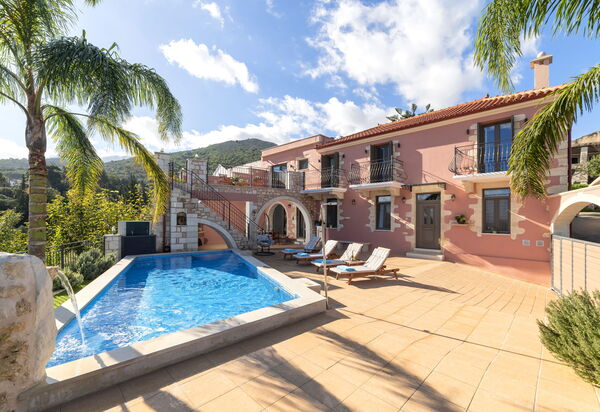 Villa Kois: бассейн, Открытый, Экстерьеры