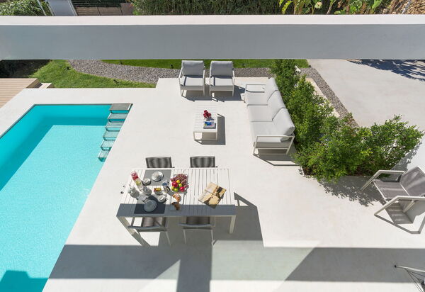 Villa Gadir: Außen, Balkon / Terrasse / Patio, Draussen, Essen, Schwimmbad