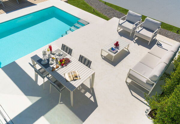 Villa Gadir: Außen, Balkon / Terrasse / Patio, Draussen, Essen, Schwimmbad