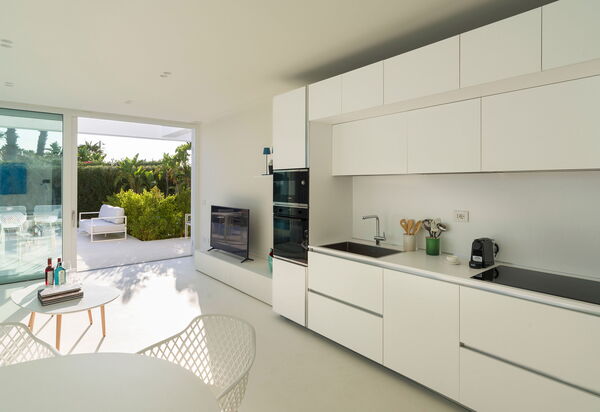 Villa Gadir: Esszimmer, Küche, Wohnzimmer