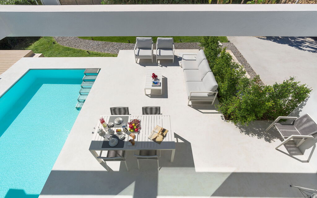 Villa Gadir: Balcony / Terrace / Patio, Building Exterior, Food, Outdoor, Pool