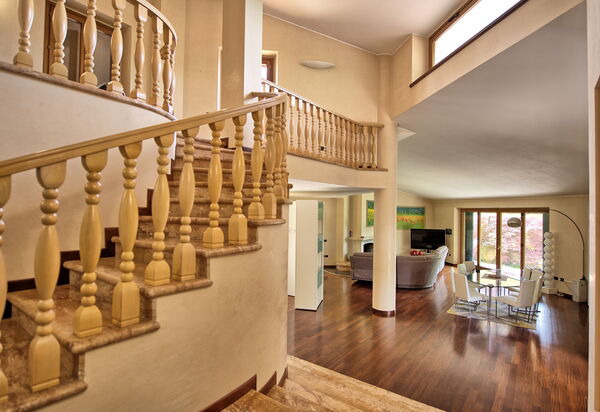 Villa Paradiso: Esszimmer, Wohnzimmer