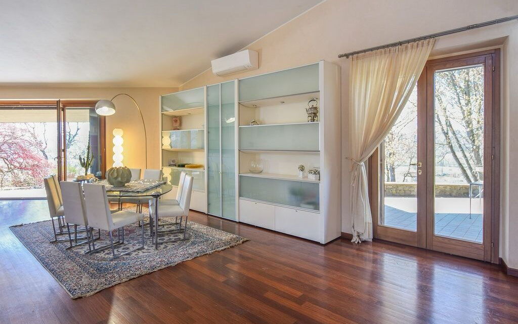 Villa Paradiso: Sala da pranzo, Soggiorno