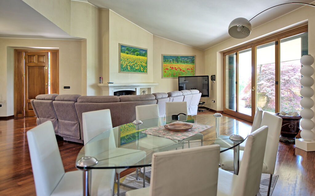 Villa Paradiso: Sala da pranzo, Soggiorno