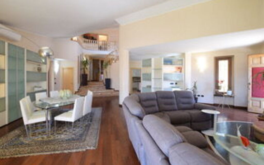 Villa Paradiso: Sala da pranzo, Soggiorno