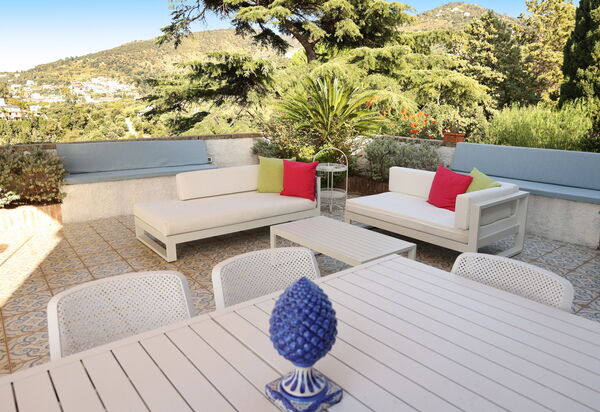 Villa Giuffrè: Balcony / Terrace / Patio, Building Exterior, Outdoor, Scenic View