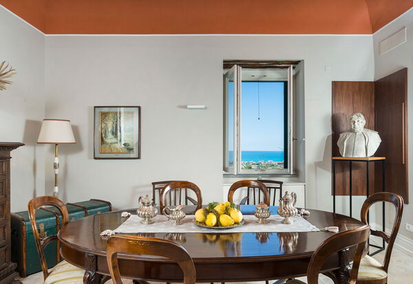 Villa Giuffrè: Dining Room