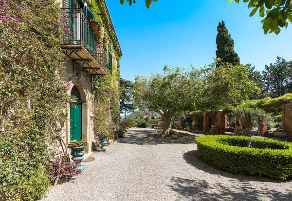 Villa Giuffrè: Building Exterior, Outdoor