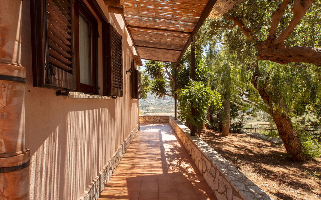 Villa Petra: Garden, Outdoor