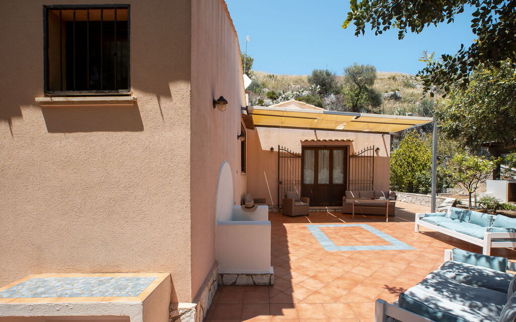 Villa Petra: Garden, Outdoor