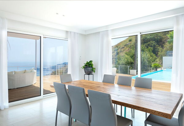 Villa Elysium: Esszimmer, Wohnzimmer